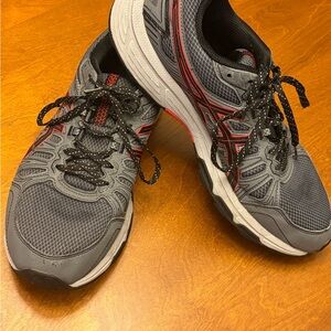 Asics Gray and Red Athletic Shoes Men’s 11.5 pre-owned